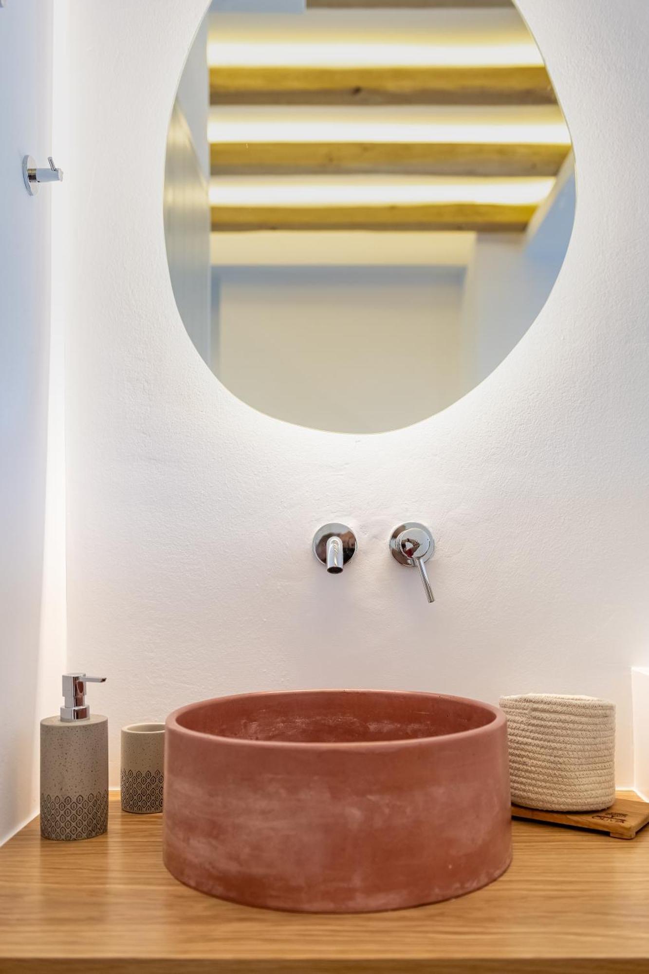 Vivere Luxury Suites Pera Gyalos المظهر الخارجي الصورة